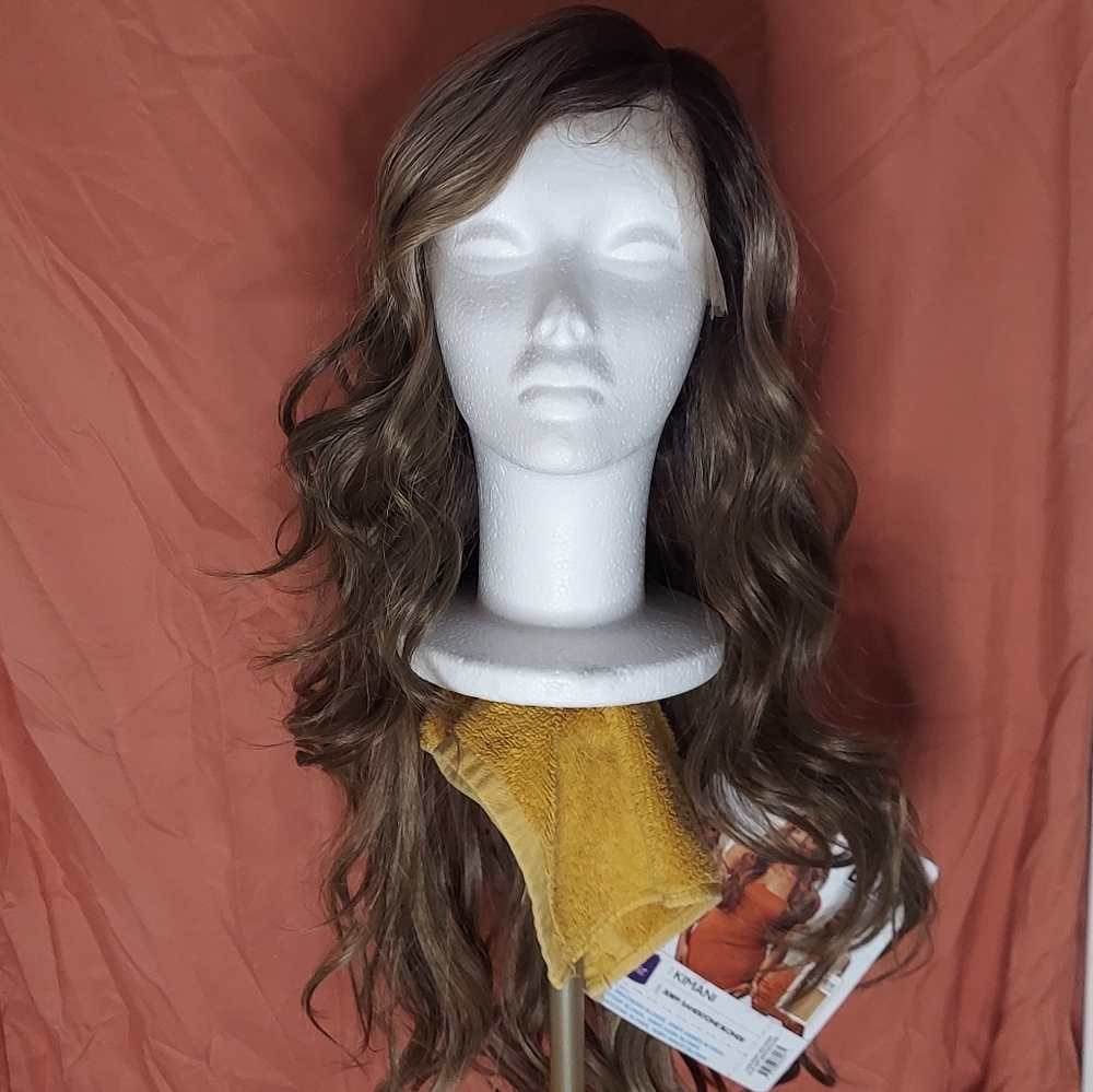Outre LACEFRONT COLORBOMB- Kimani